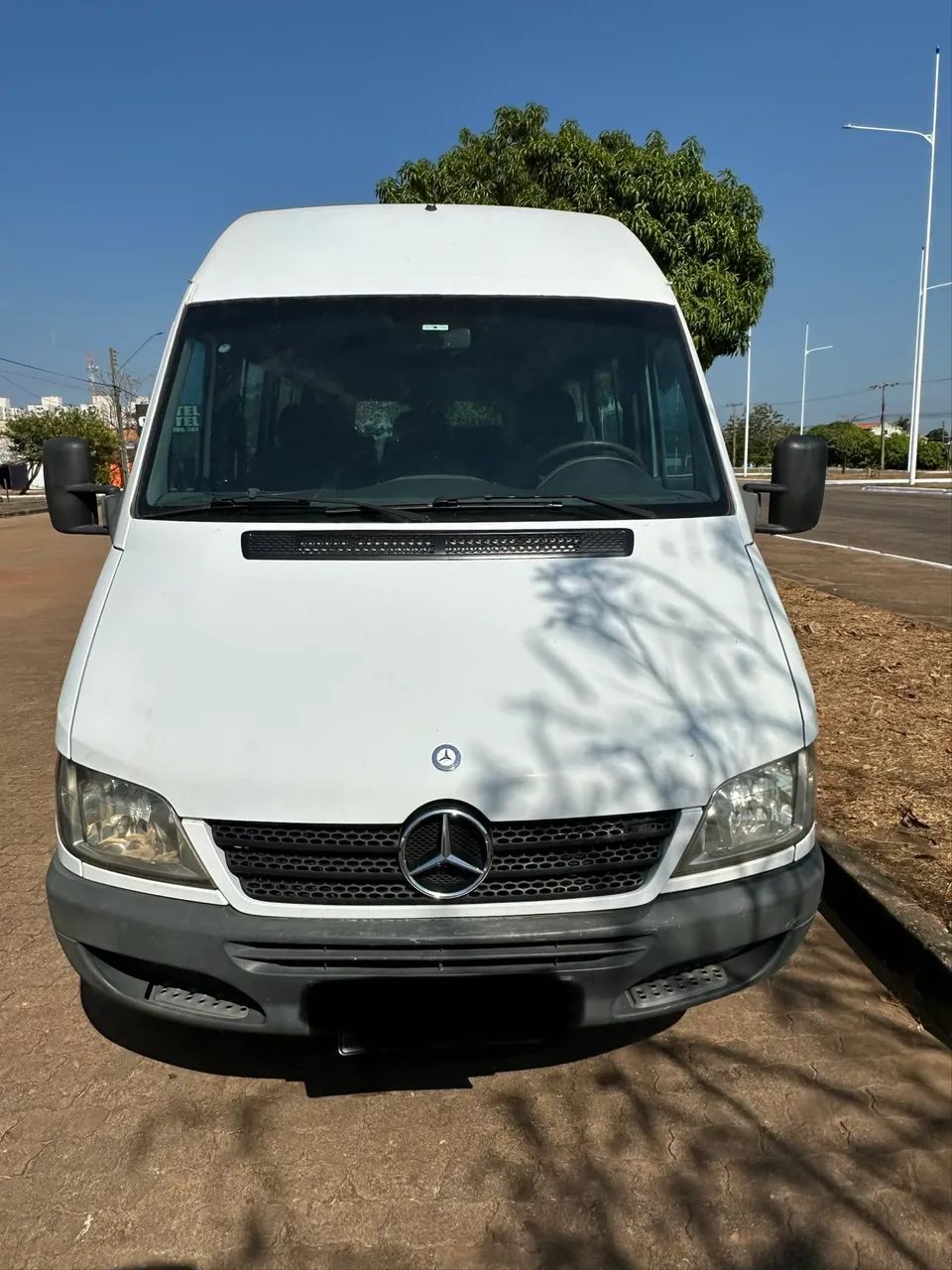 Mercedes-Benz Sprinter 413 Van Luxo 2.2 16 E 20L Dies 2010 - Foto 3