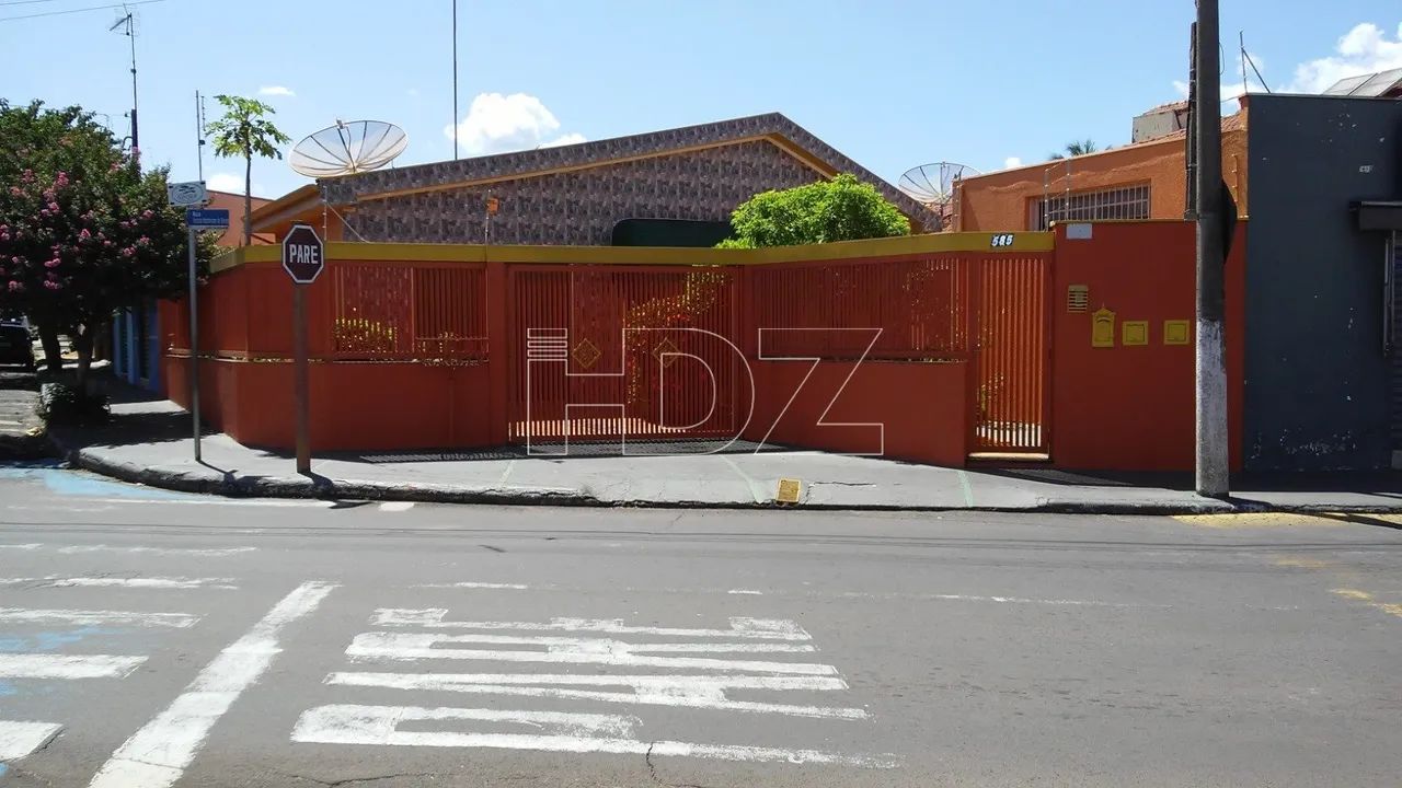 Casa +Salão Comercial praticamente Centro - Foto 4