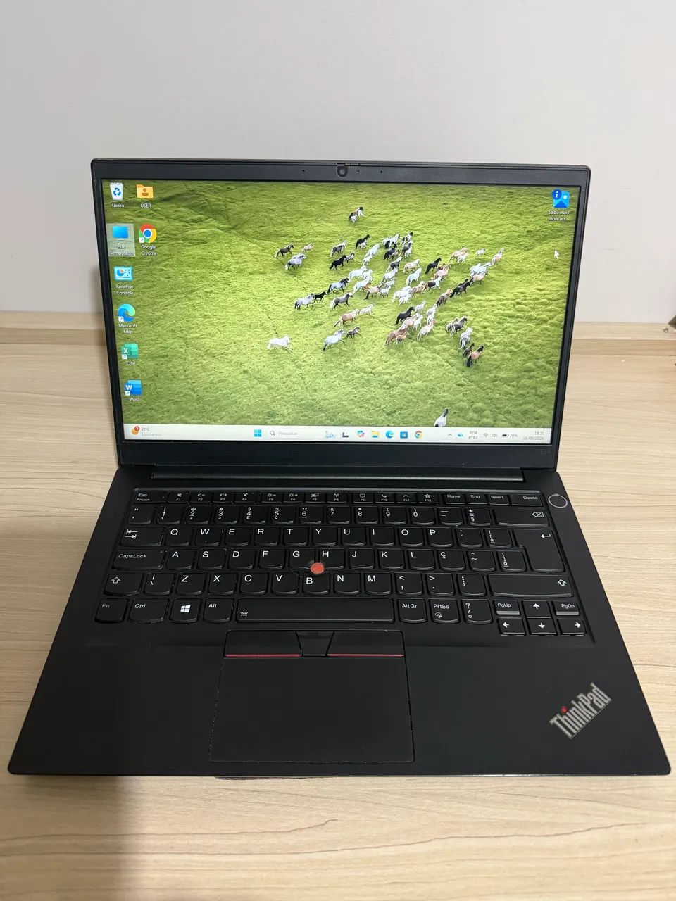 Vendo notebook Lenovo Thinkpad Ryzen 5 - Foto 2