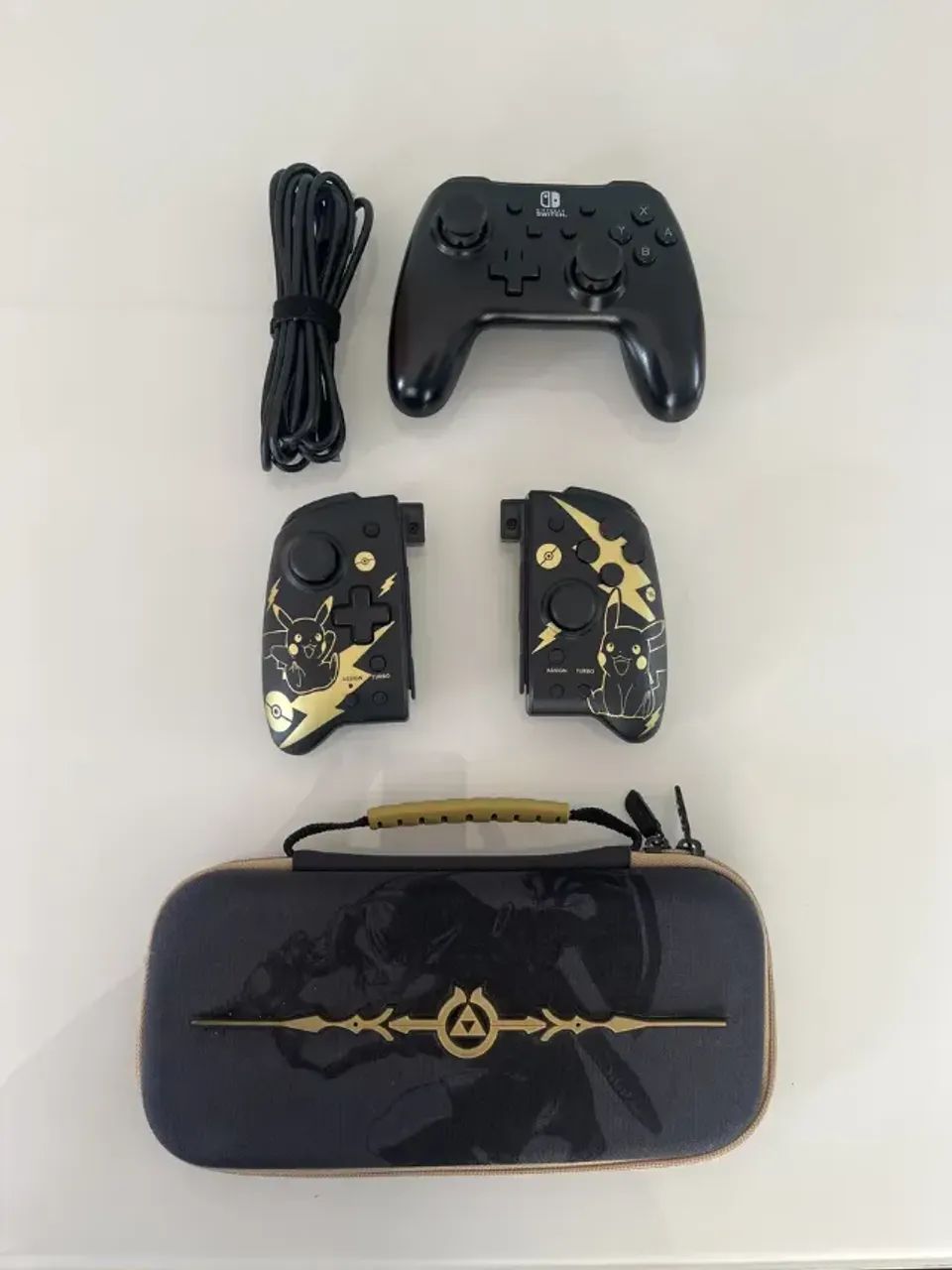 Nintendo Switch 32gb V1 Destravado + Controles + Case Zelda