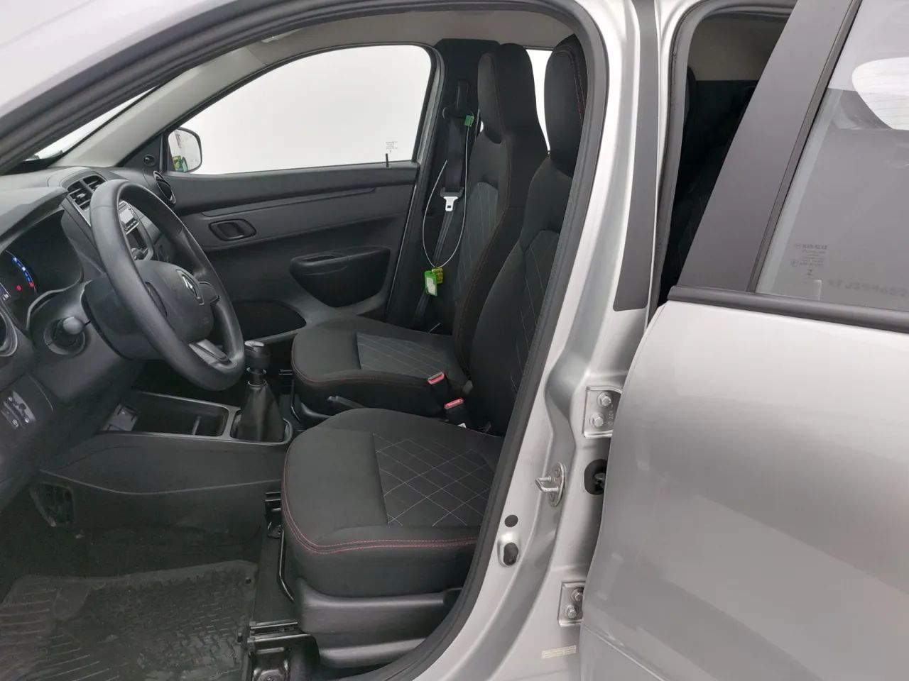Renault Kwid 1.0 Zen, foto 16 de 18