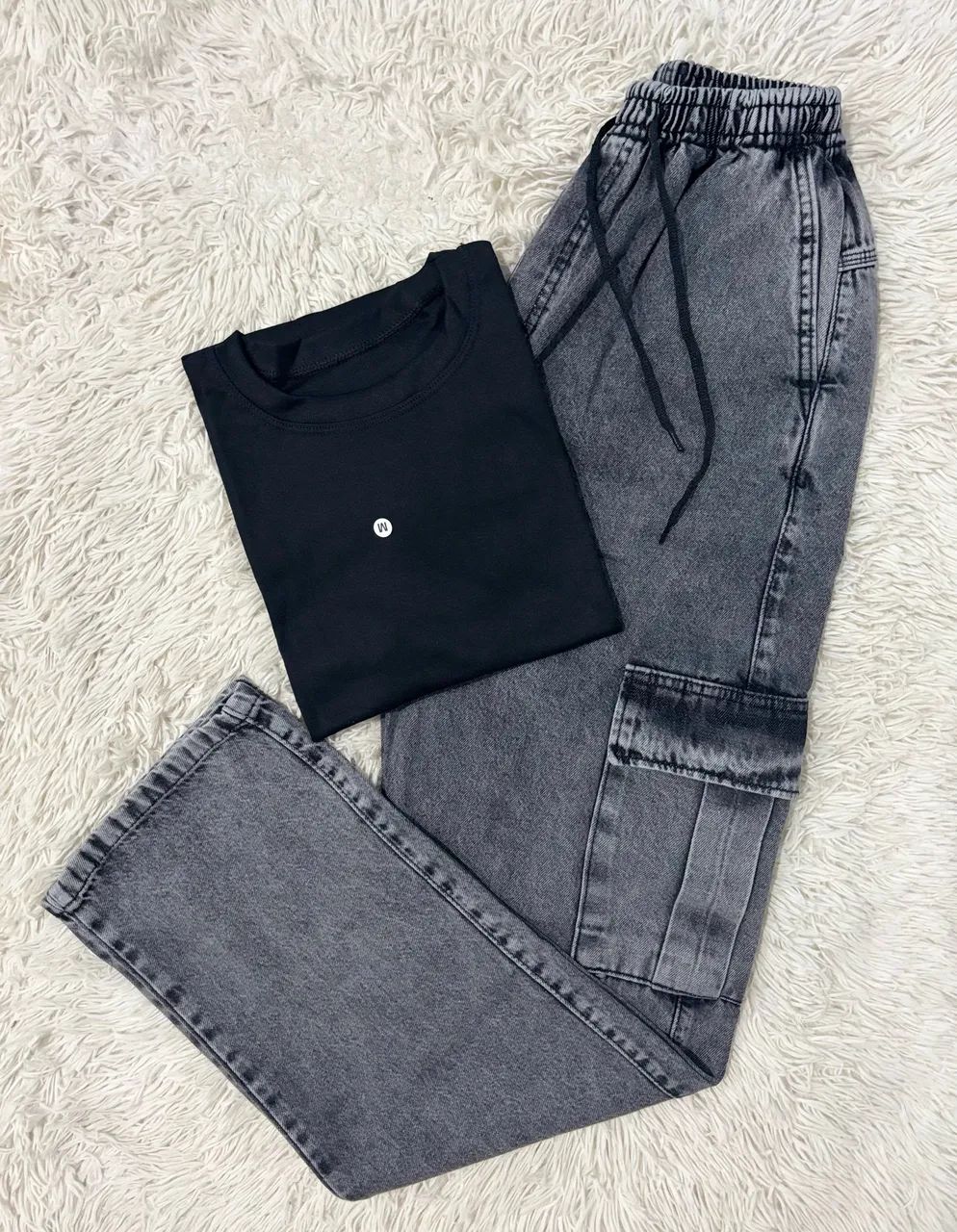 Kit Camisa Canelada e Calça Cargo Marmorizada 