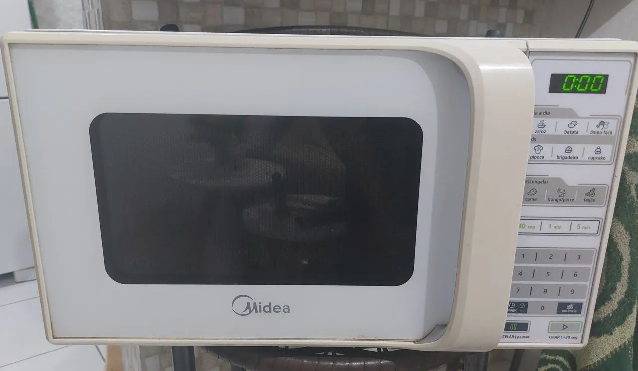 Microondas 20 litros Midea  - Foto 4