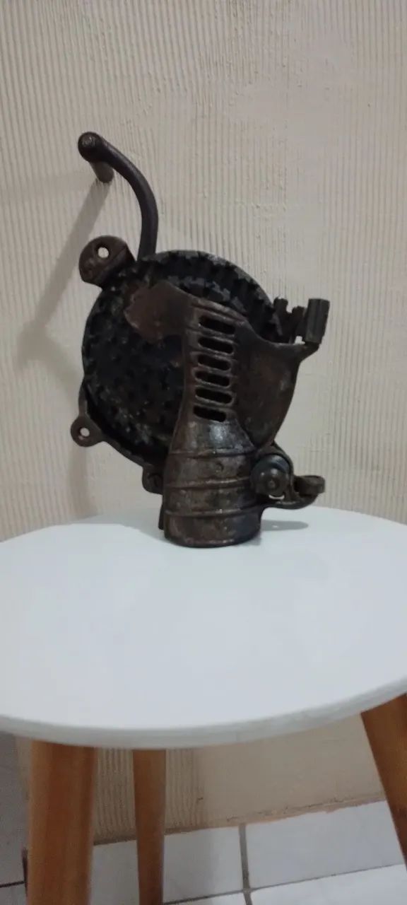 Conjunto de 4 moedores antigos  - Foto 2