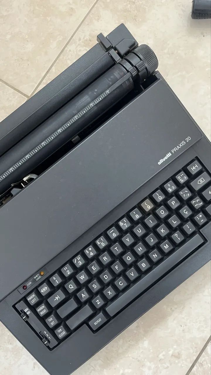 Máquina de escrever  - Foto 4