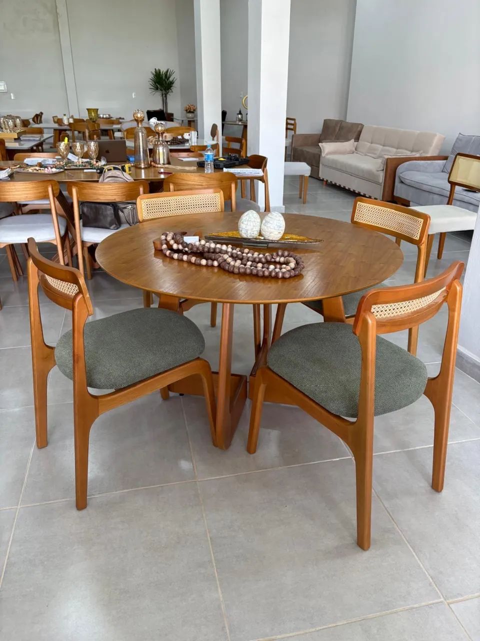 *CONJUNTO MESA MARAGOGI REDONDA C/ 4 CADEIRAS BUZIOS*