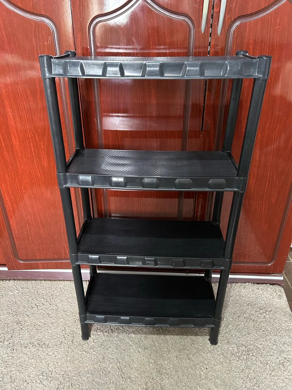 Estante modular de plástico com 4 prateleiras 