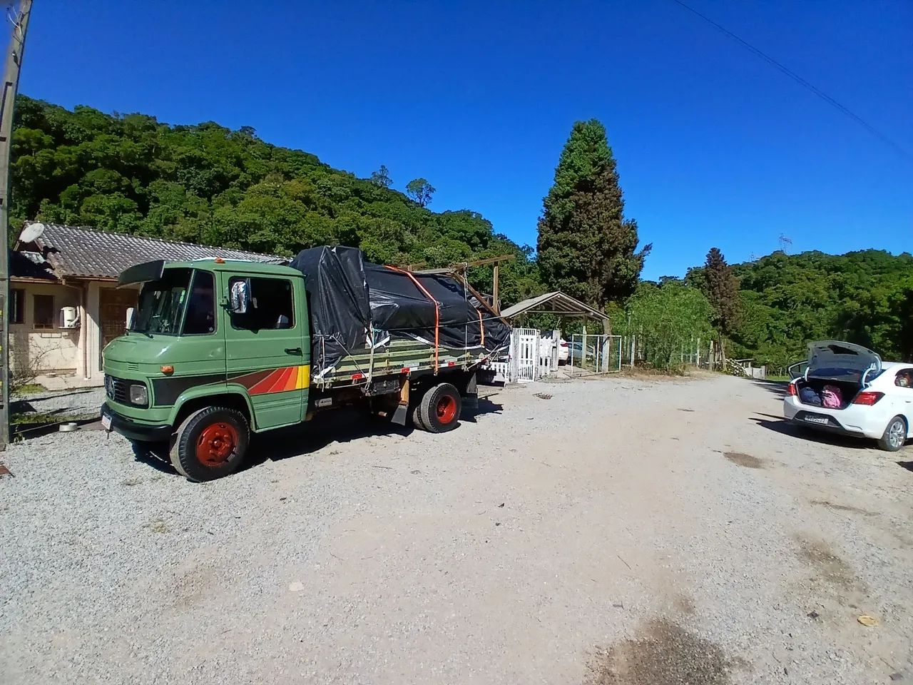 Vendo 608E ano86 filé boa de mecânica e pneus  - Foto 9