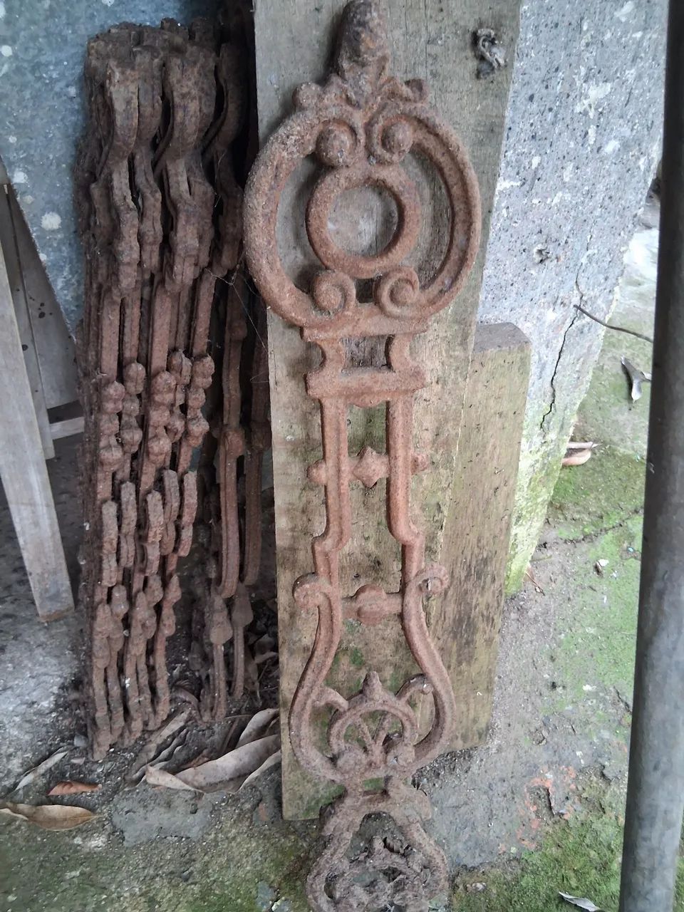 Peças em ferro fundido e ferro antigo - Foto 2