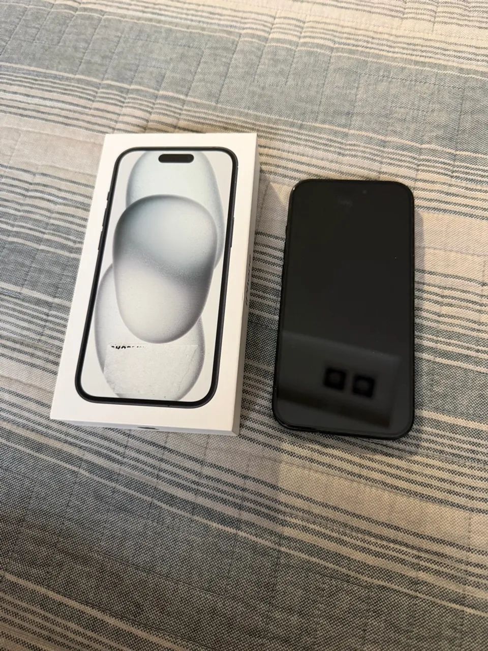 iPhone 15 preto ótimo estado 