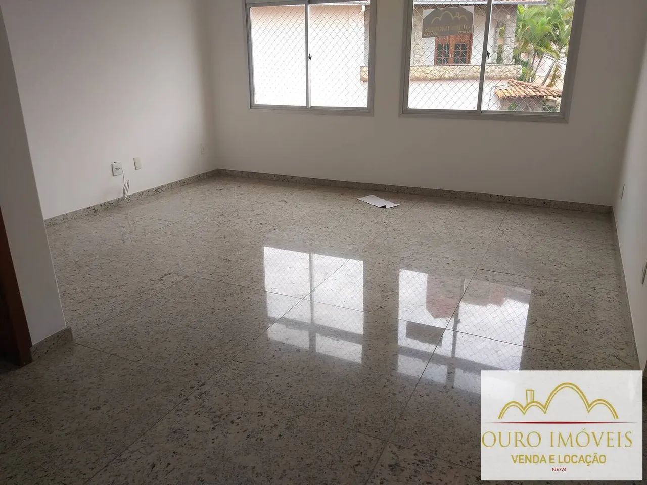 Apartamento de 03 quartos com suíte próximo a UFMG