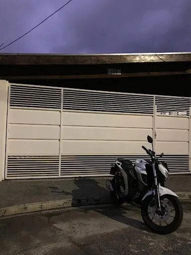 CASA EM CONDOMINIO