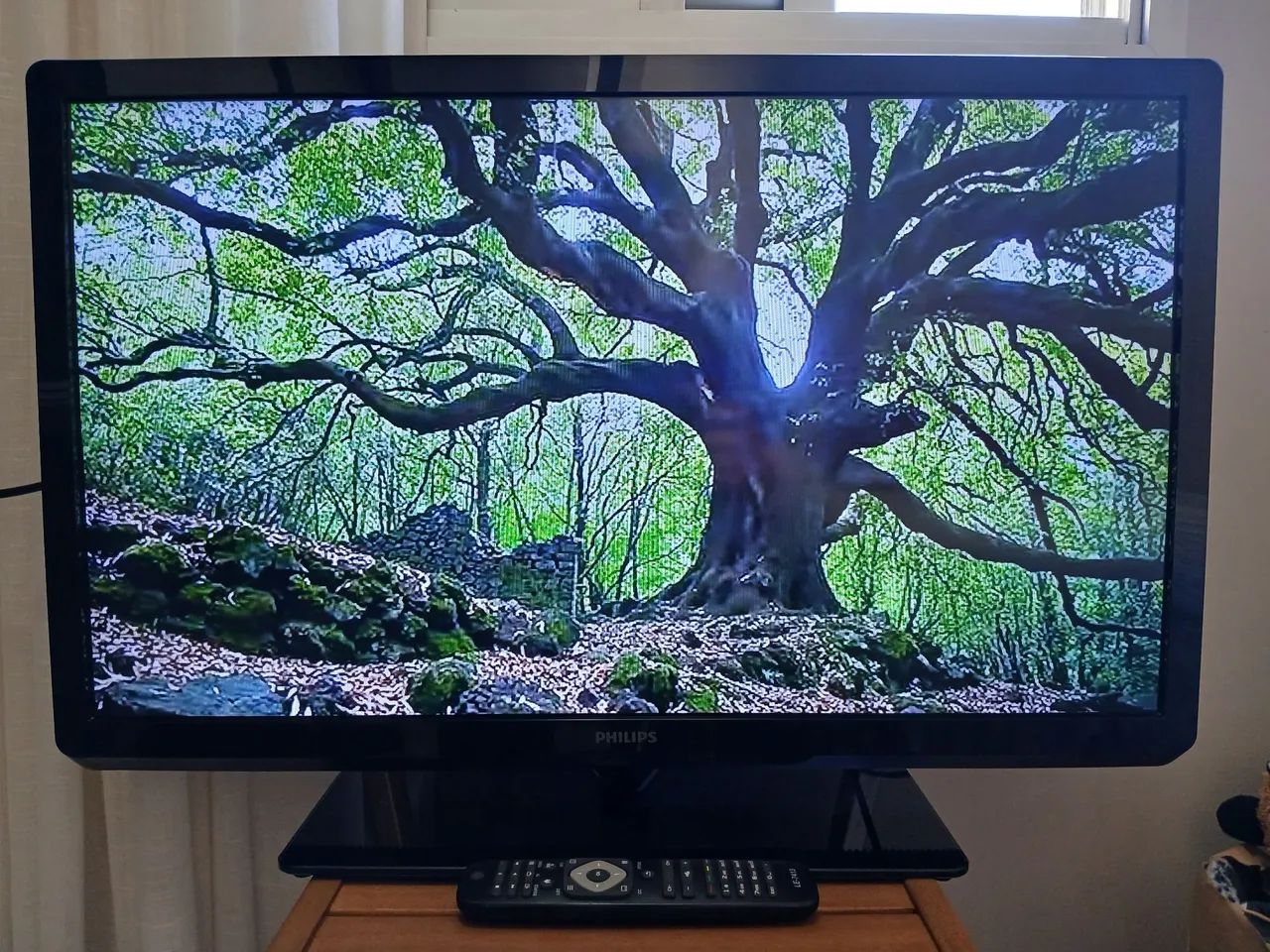 TV PHILIPS 32 POLEGADAS TELA DE LED HD - Foto 5