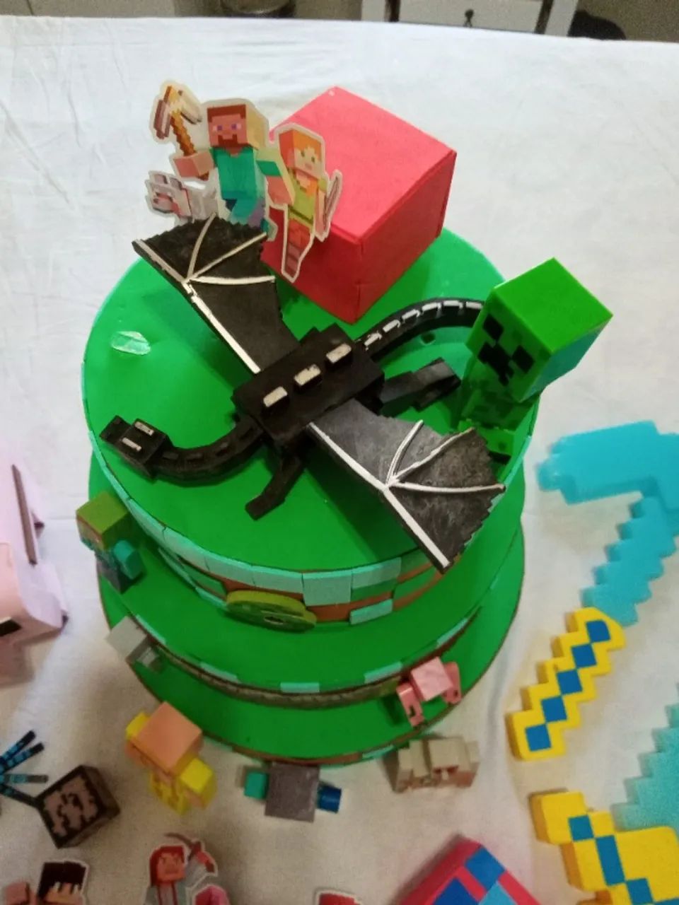 Bolo Fake Minecraft + Acessórios - Foto 4