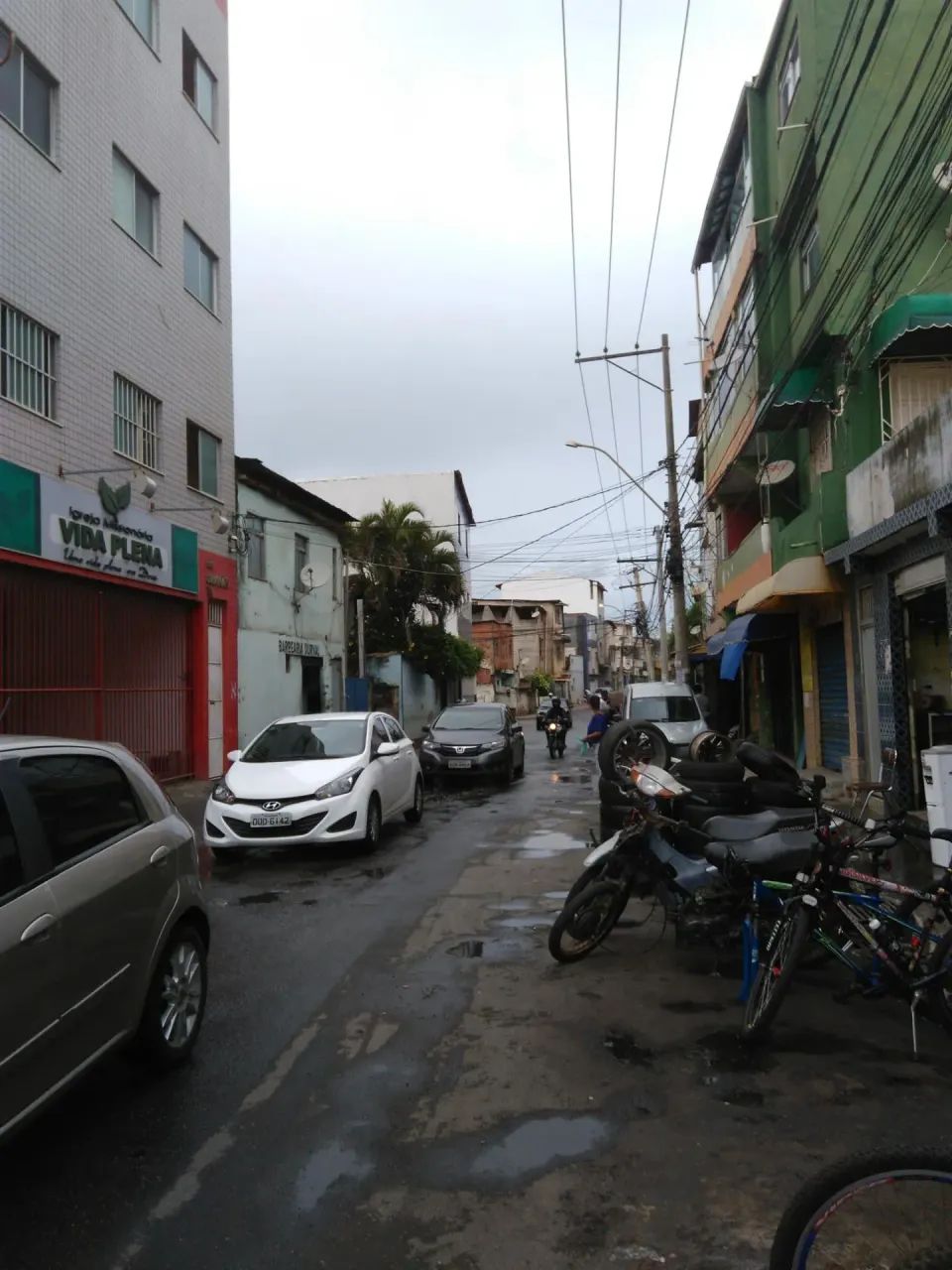 PRÉDIO à Venda BOCA DO RIO, SALVADOR 9 cômodos, 5 banheiros, 4 vagas. - Foto 2