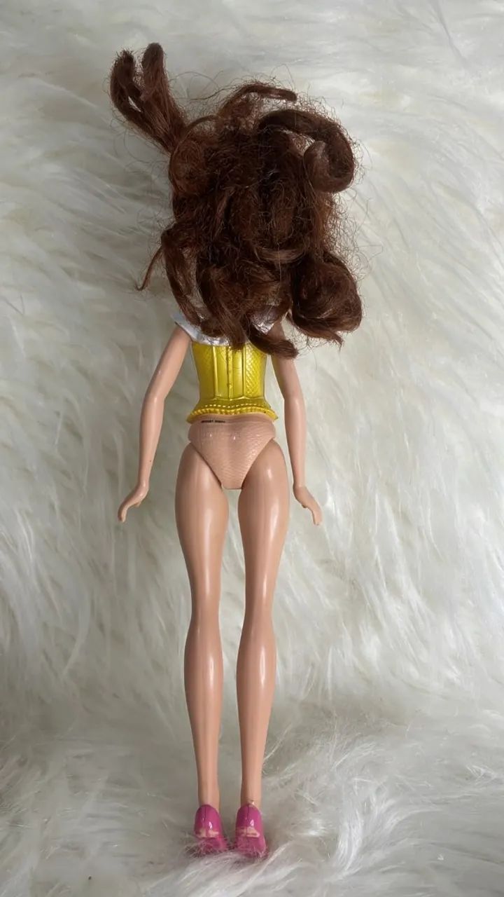 Boneca Princesa Bela - Foto 2