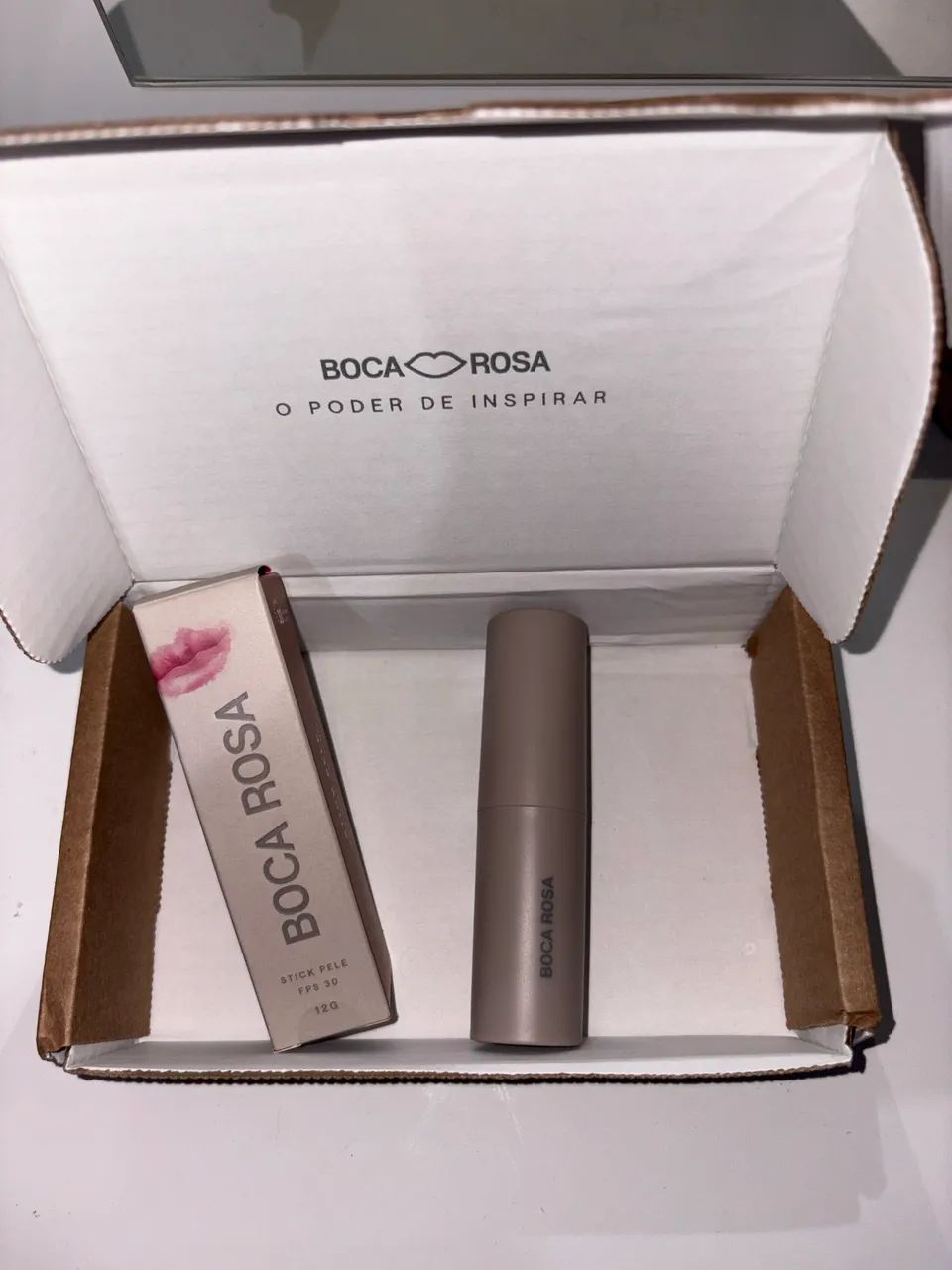 Base stick da Boca Rosa; cor BR21
