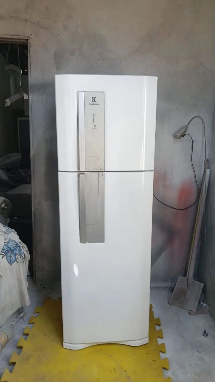 Geladeira Electrolux funcionando perfeitamente 