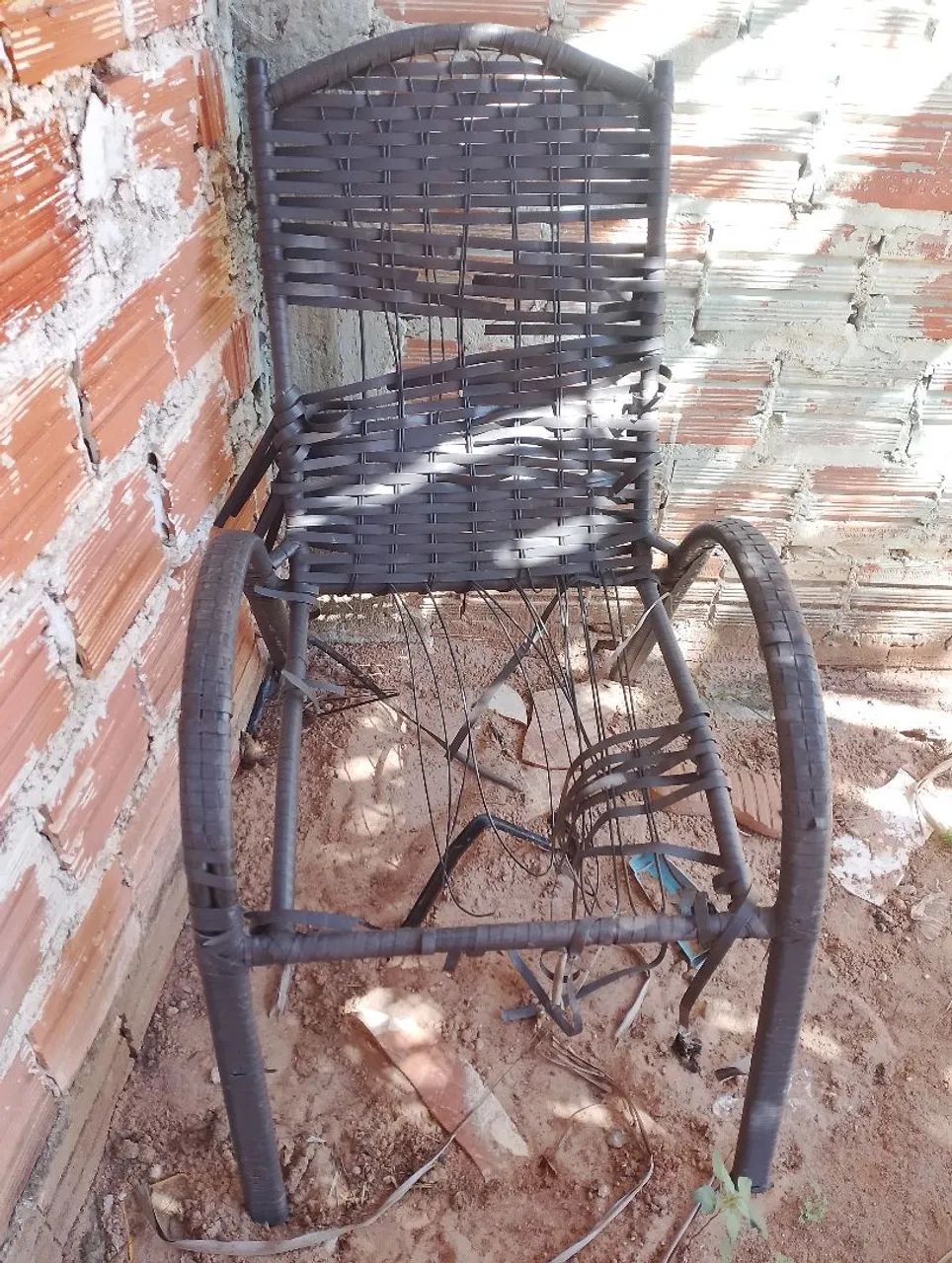 Vendo 4 cadeiras para reforma - Foto 2