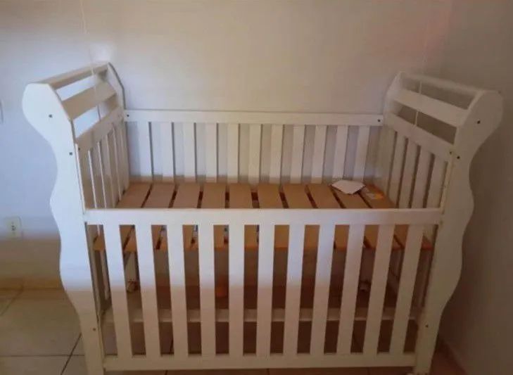 Berço branco  - Foto 2