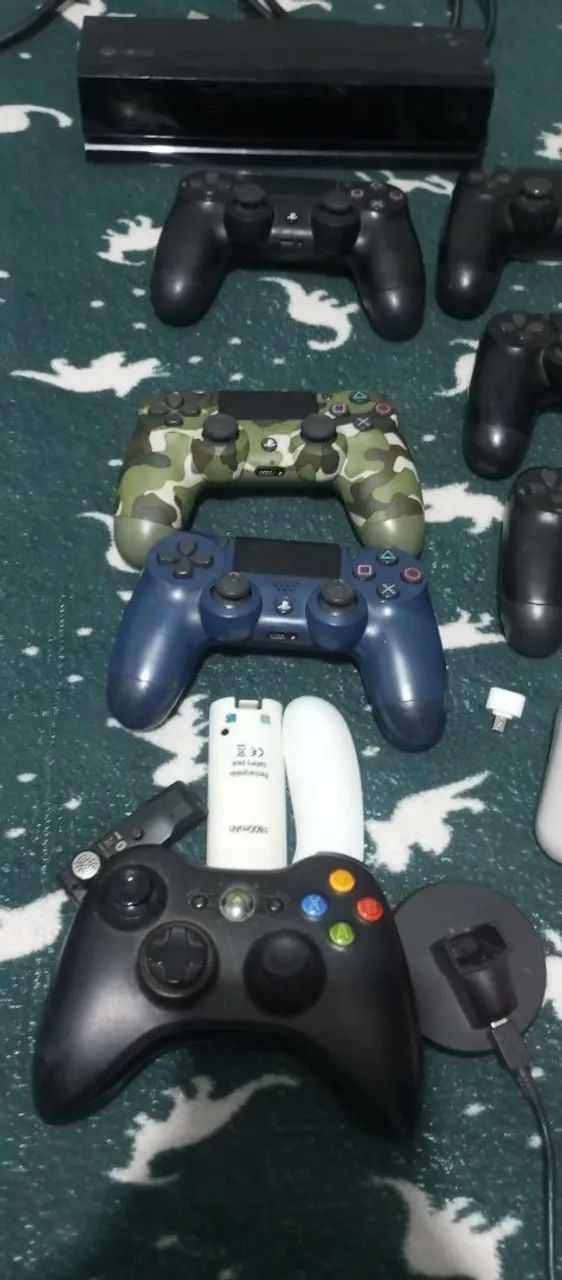 Lote de controles e outros acessórios 