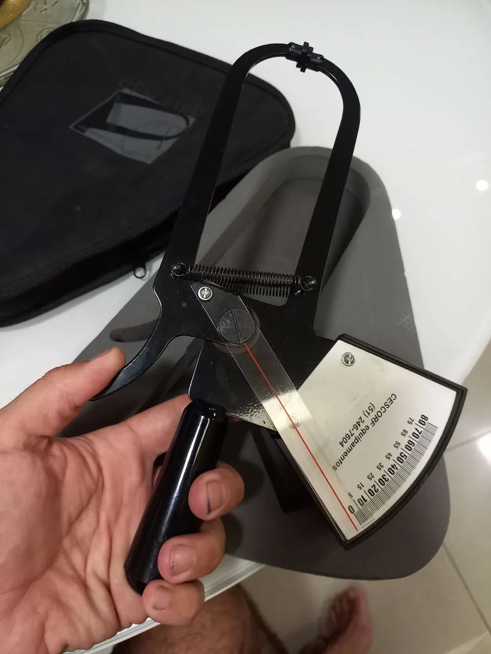 Adipometro CESCORF com bolsa