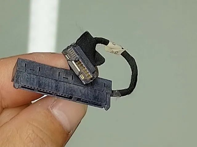 Conector de disco rígido SATA para notebooks