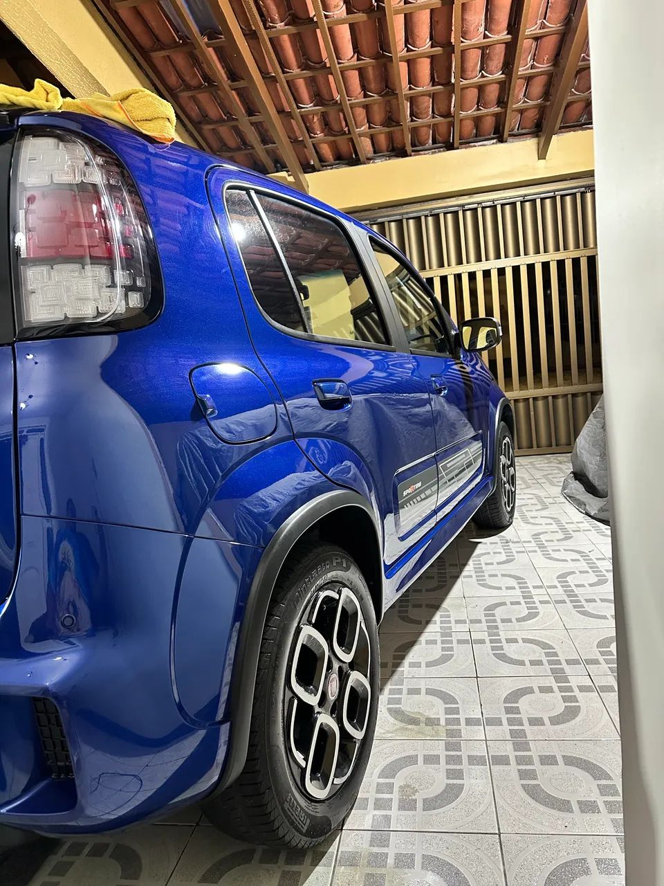 Fiat Uno Sporting Dualogic 1.4 EVO Flex 8V 4P 2016 - Foto 2