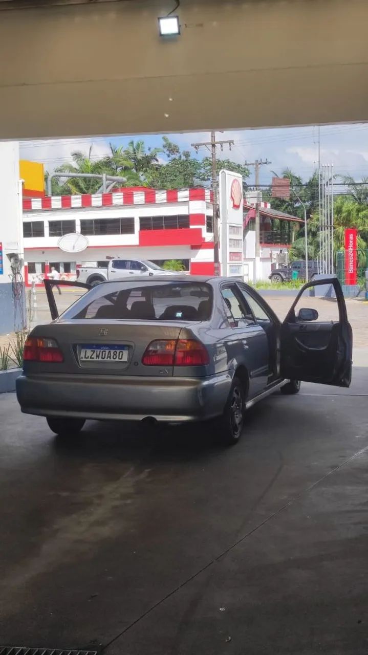 Honda Civic Sedan LX 1.6 16V Aut. 4P 2000