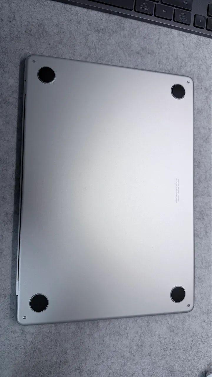 MacBook M2 8/256 - Foto 3