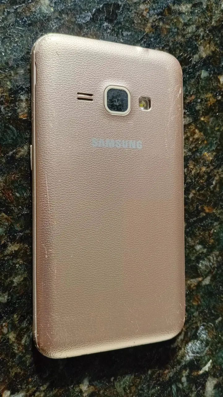 Celular Samsung J1 - Foto 3