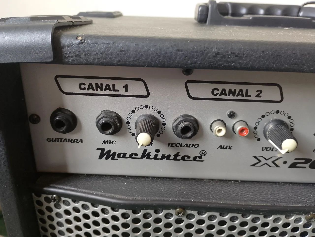 Caixa Mackintec X200 Guitarra Violão Bluetooth USB  - Foto 4