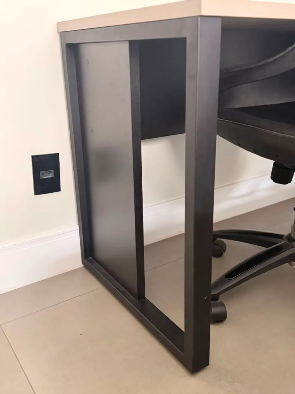 Mesa para escritório/ Escrivaninha  - Foto 5