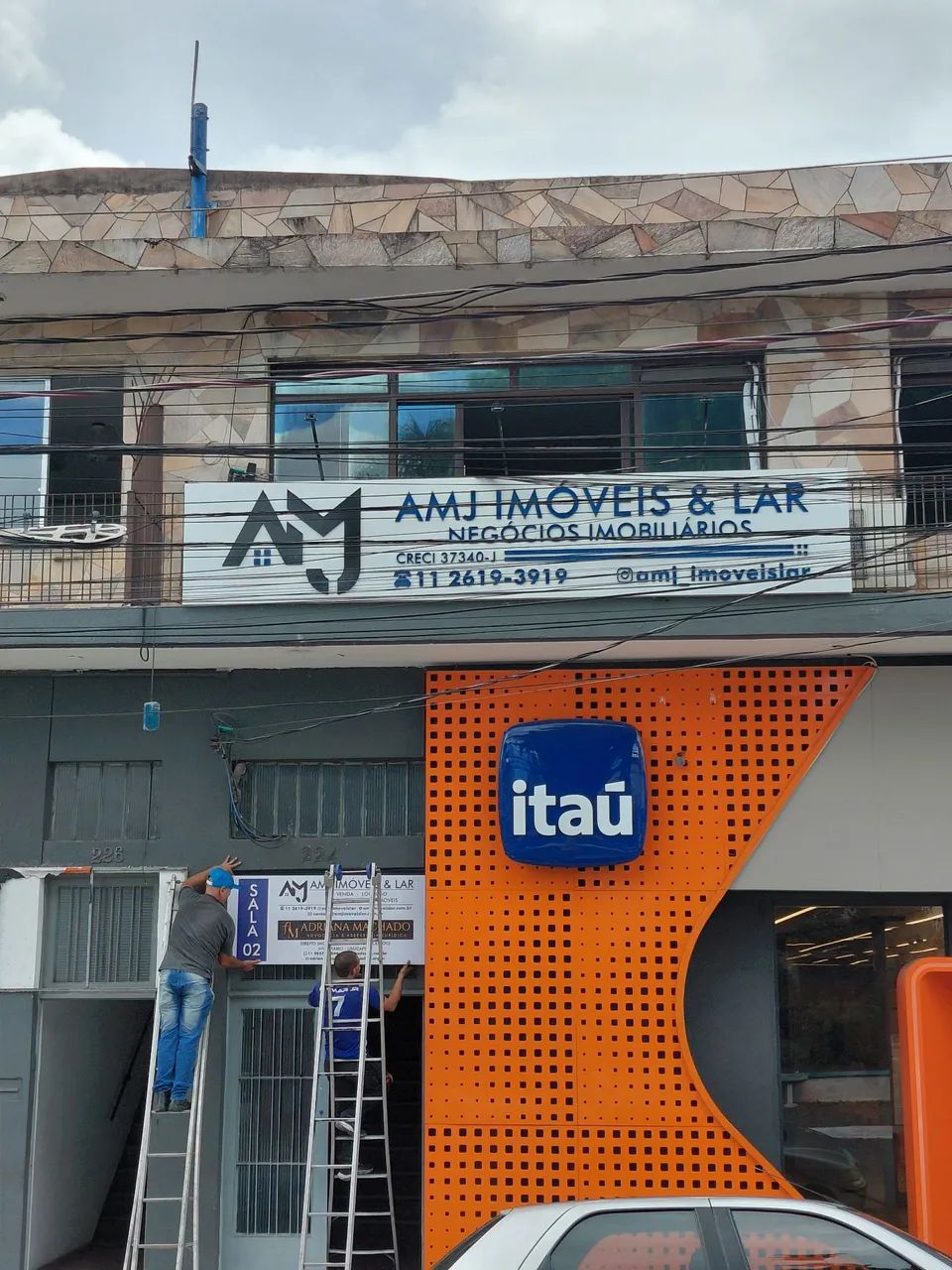 VAGA CORRETOR (A) DE IMÓVEIS 
