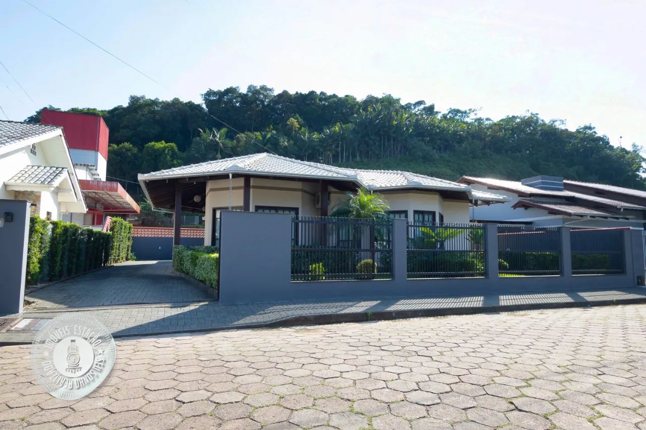 Belíssima casa com 3 dormitórios em Gaspar - Foto 5