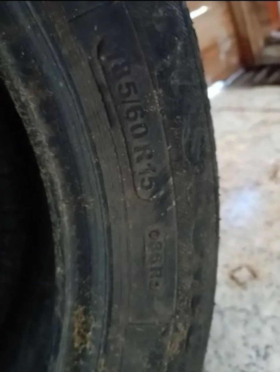 Pneu de carro - Foto 5