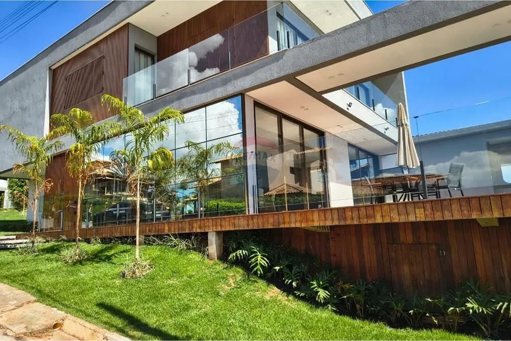 "Casa de Luxo em Escarpas do Lago - 6 suítes -