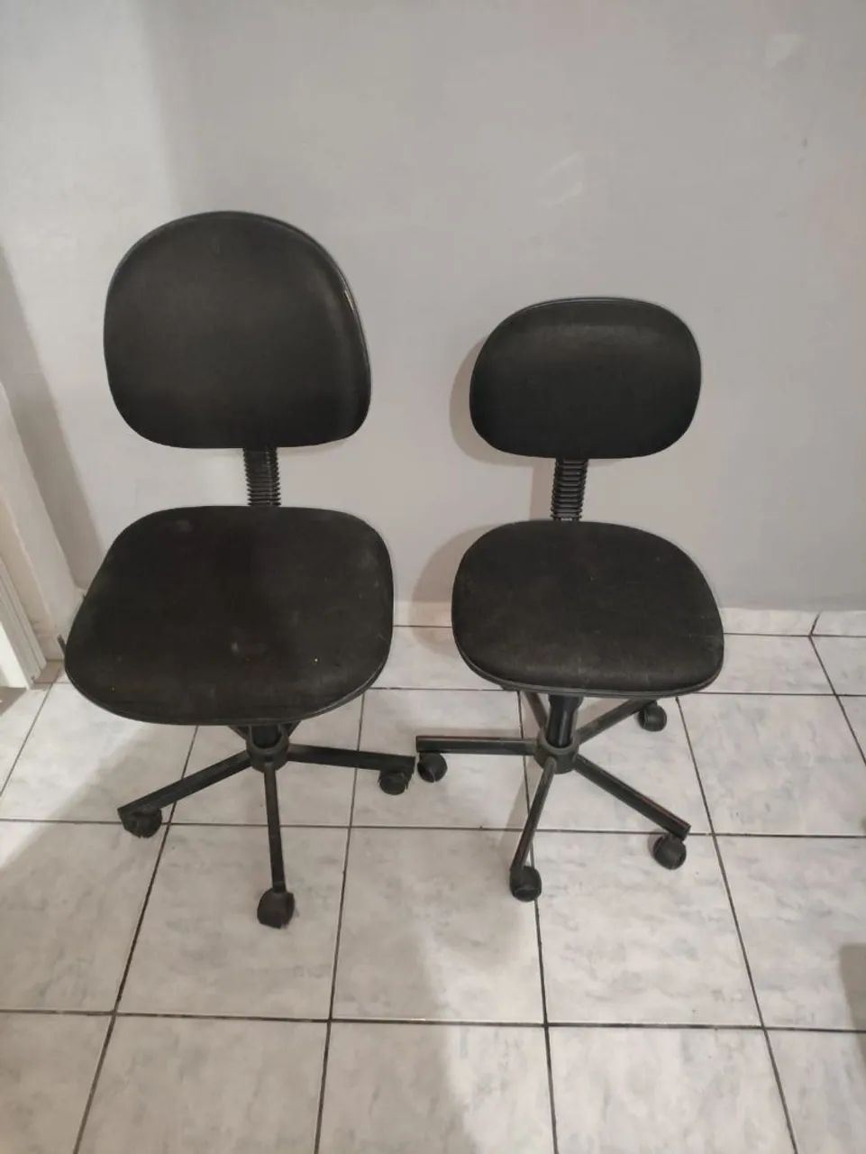 2 Cadeiras de Escritório + TV 14" - Foto 2