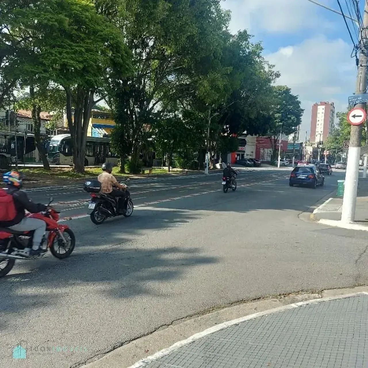 SOBRADÃO BEM LOCALIZADO!!! - Foto 4