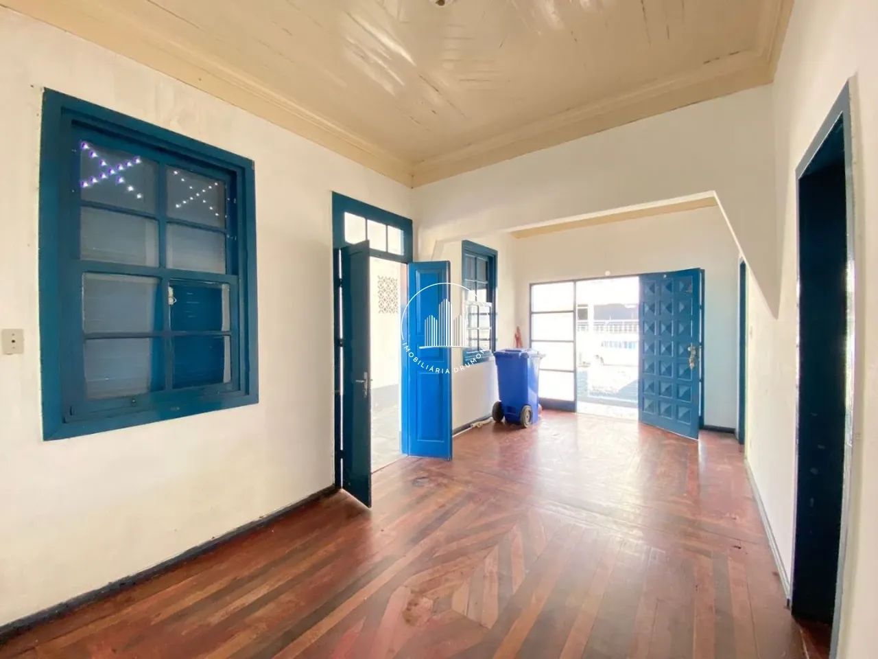 Casa 5 Quartos com 4 Suítes e 270m² - Balneário - JMS - Foto 2