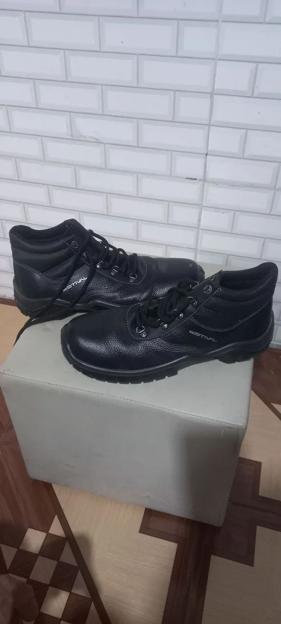 Bota n"43 $$70