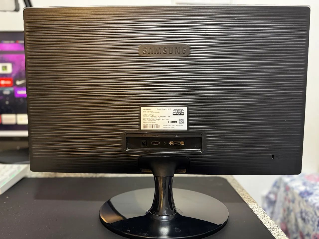Monitor Samsung 24? | Full HD | 75 Hz | 1 ms | HDMI + VGA - Foto 3