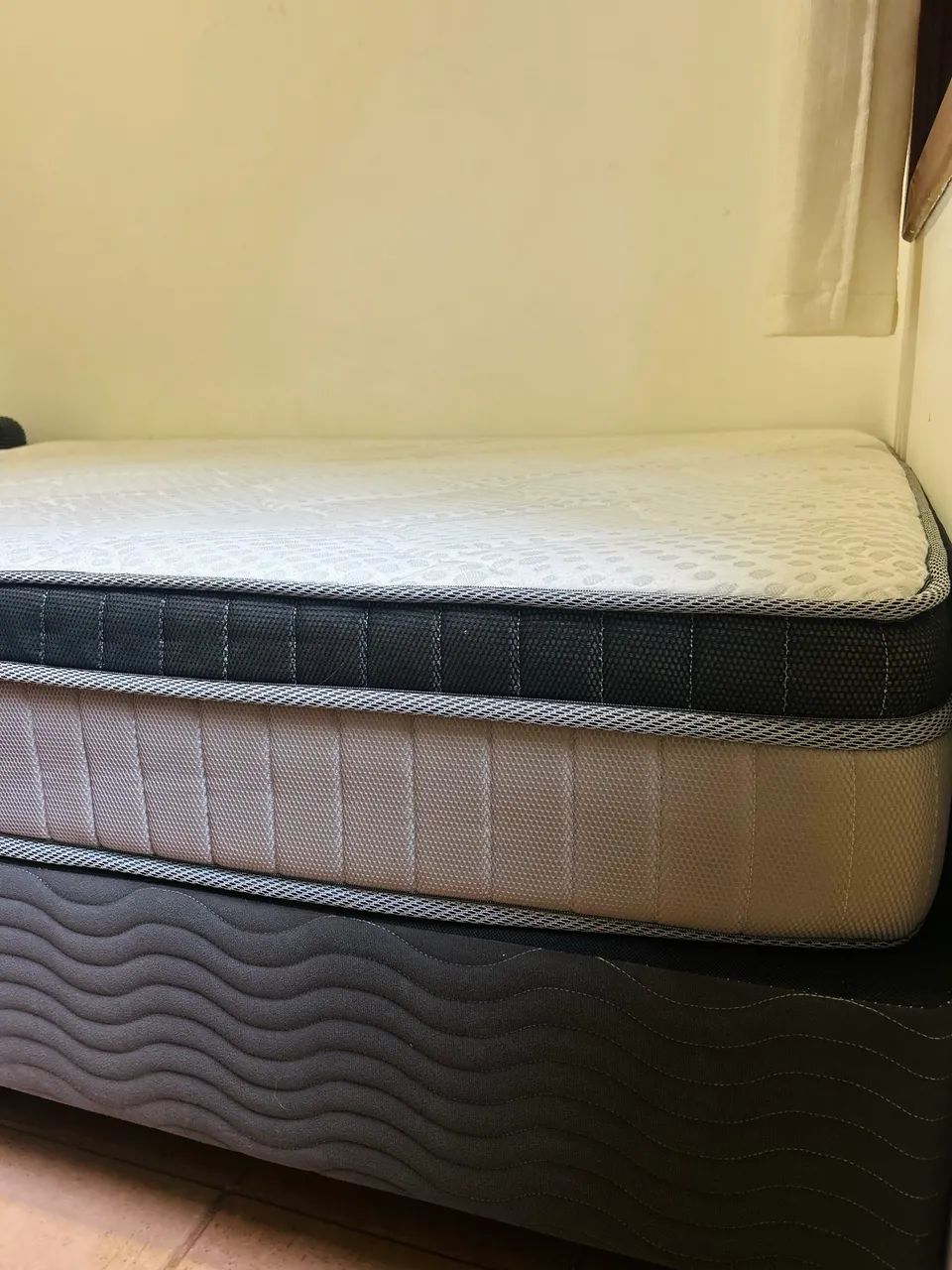 CAMA BOX QUEEN COLCHÃO ORTOBOM - Novinha   - Foto 3
