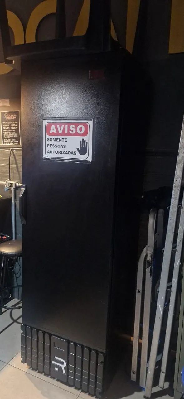 Freezer refrigerador (cervejeira)Refrimate 1 ano de uso 400l 