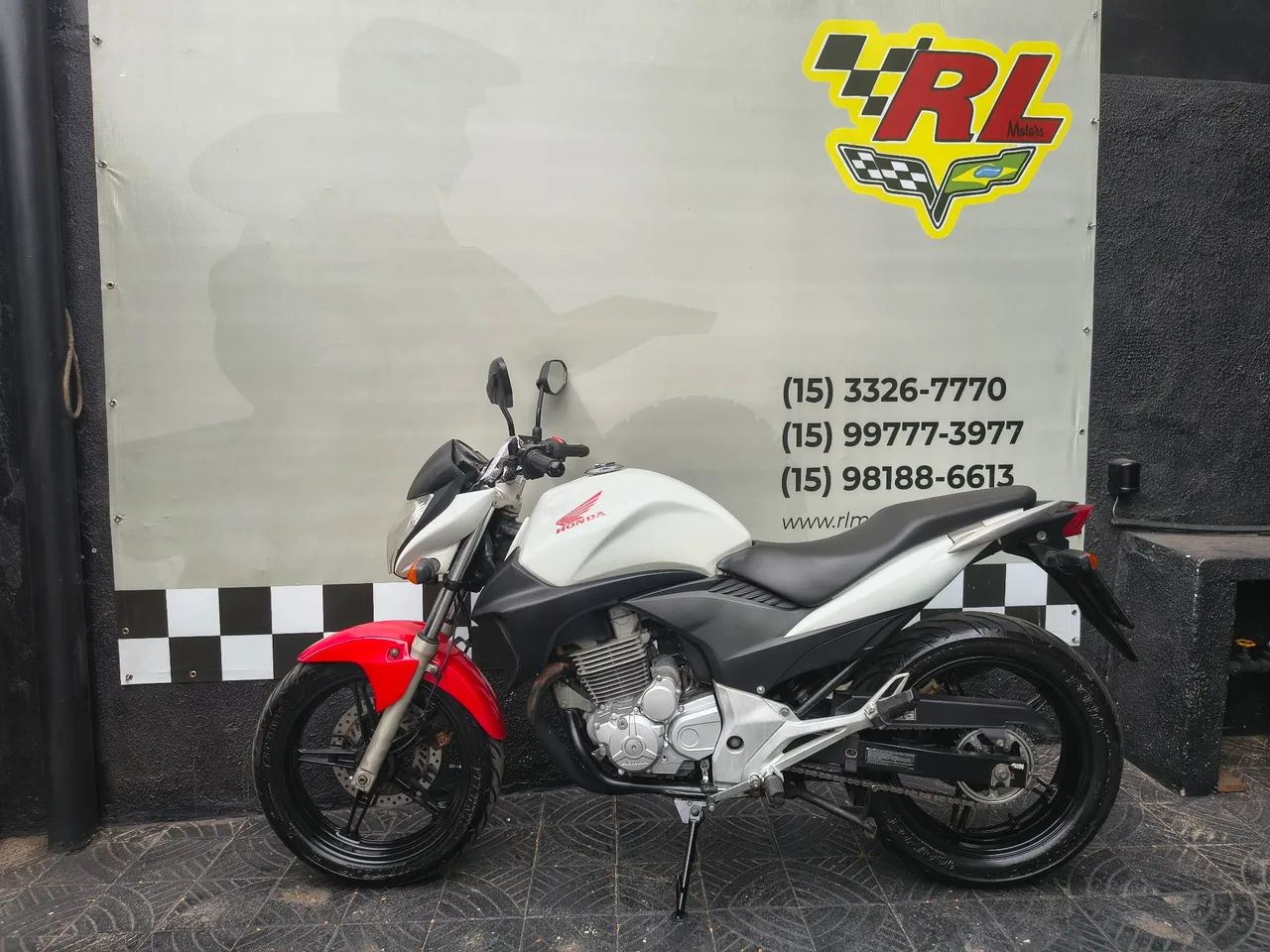 CB 300R 2012 - Foto 2