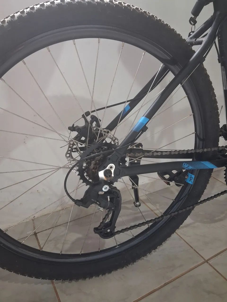 VENDO ESSA LINDA BICICLETA ARO 29. - Foto 4