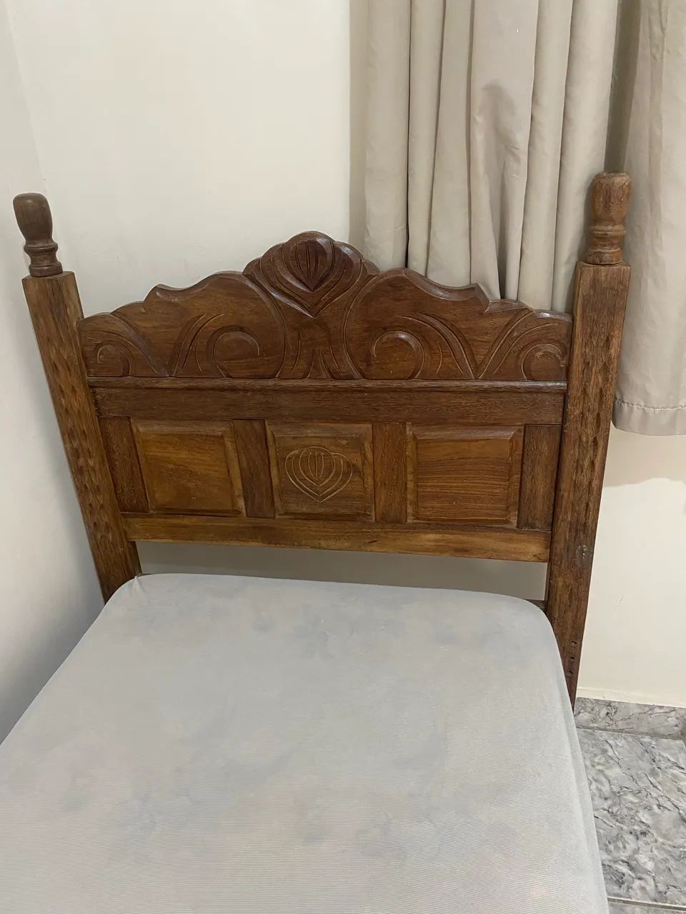 Cama de solteiro 