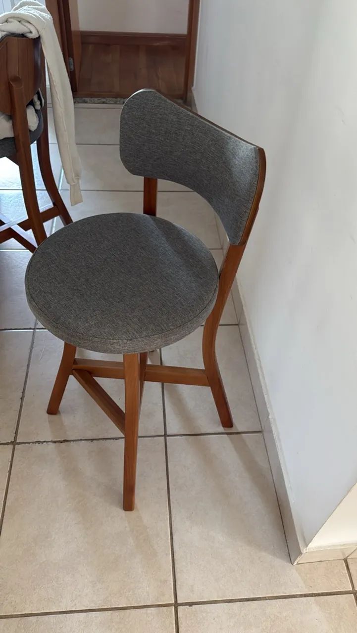 VENDE-SE BANQUETAS