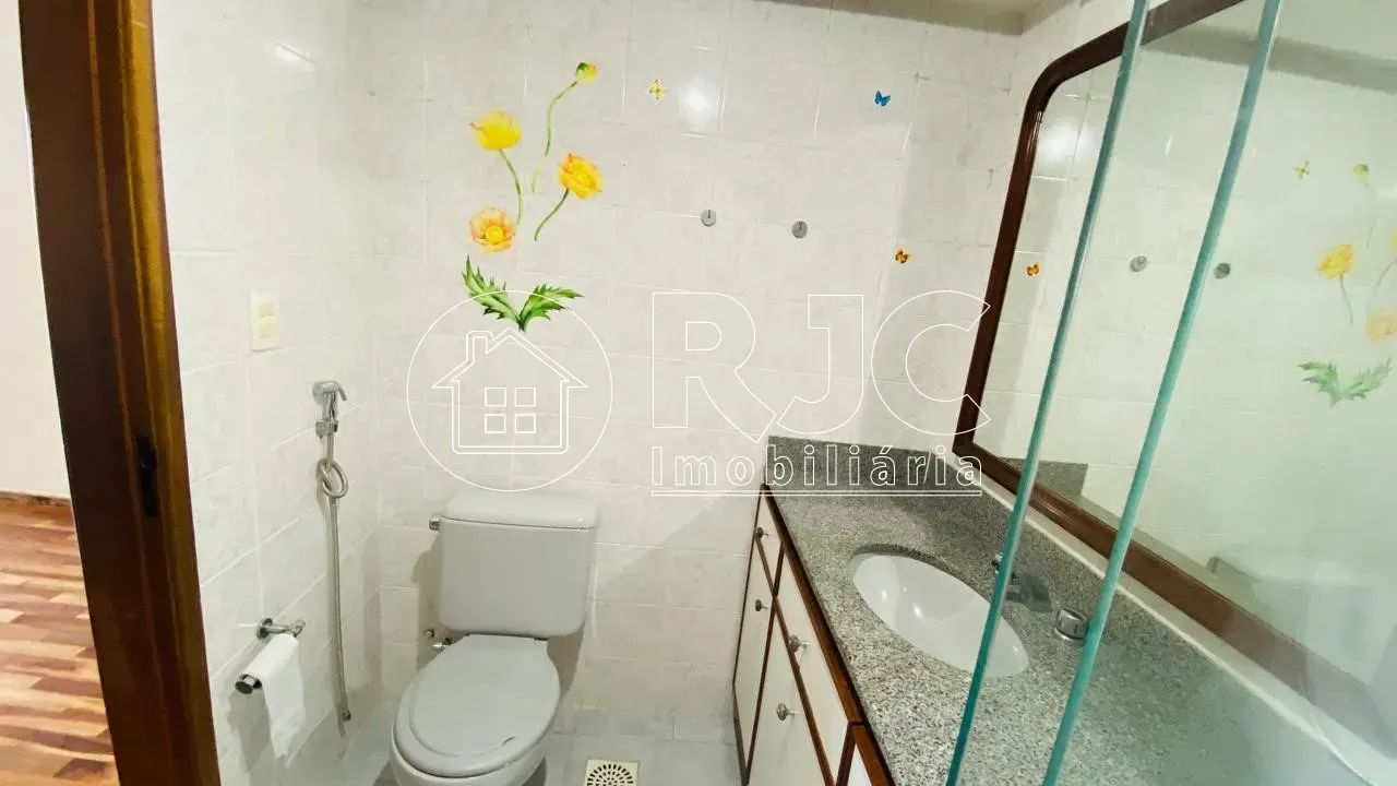 Apartamento 3 quartos, 2 vagas na escritura, com varandão, Tijuca, colado ao metrô Afonso  - Foto 12