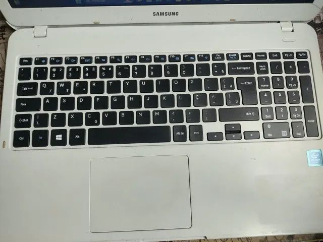 Notebook Samsung  branco telão 15 polegadas NP350XAA - Foto 2